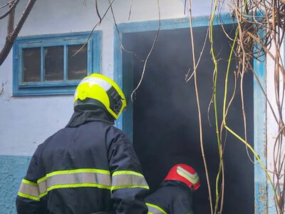 На Буковині за добу сталися три пожежі: рятувальники також допомагали населенню