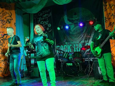 Рок-гурт «ABRAZIVE» із Шостки вкотре виступив на фестивалі живої музики «Рок на селі» + Фото