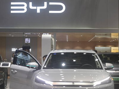 Продажі авто в Китаї зменшилися до понад 1,5 млн одиниць: ринок рятується експортом