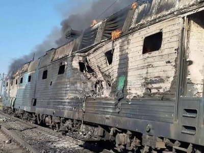 Росія атакувала потяг Дніпро – Запоріжжя: вагон охопила пожежа, шукають провідницю
