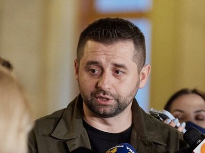 Захист дисертації голови фракції Слуга народу Арахамії перенесли через відсутність кворуму