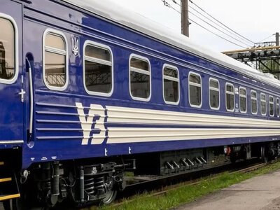 Укрзалізниця попереджає про значні затримки поїздів, що прямують до Закарпаття