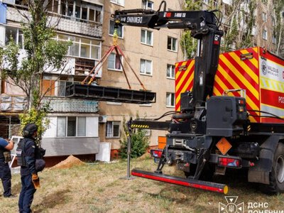У Краматорську біля дев’ятиповерхівки виявили нерозірвану авіабомбу РФ