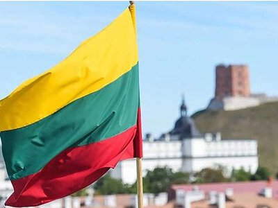 Міносвіти Литви виключив Ломоносова зі шкільної програми