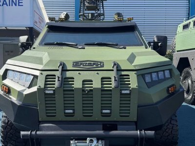 Сайгак-1 і Варта 3: в Україні представили дві нові бронемашини