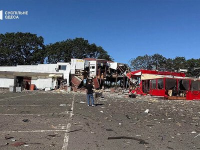 З'явилися фото наслідків удару по «7-му кілометру» під Одесою: пошкоджено близько 200 павільйонів