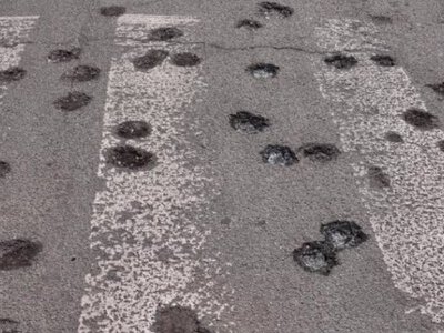 Кількість жертв касетних боєприпасів наближається до рекордної позначки через війну в Україні