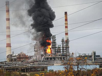 У Росії після атаки дронів загорівся Саратовський НПЗ