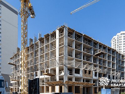 У Броварах триває будівництво будинку: що виконали у серпні