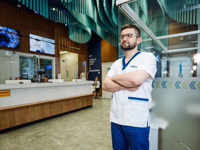 Меми, реклама і лікарська таємниця: як обвинувачений у медичній недбалості лікар Odrex використовує соцмережі для тиску