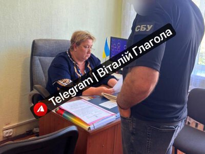 На Закарпатті затримали викладачку коледжу на схемі з фіктивними відстрочками