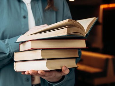 В Україні стартувало голосування за 35 знакових книжок Незалежності