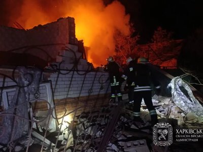Троє постраждалих – росіяни атакували селище на Харківщині (фото)