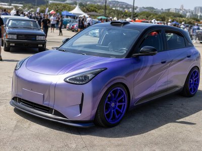 Geely представила в Бразилії концепти EX2 Street і Track для дрифту