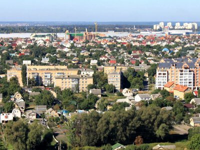 Непобудоване метро та 400-метровий дім-велетень: таємниці будівництва найбільшого масиву Києва