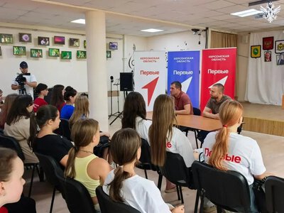 Окупанти вербують дітей Херсонщини через школи та готують до війни