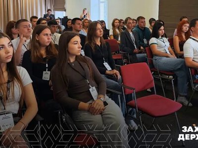 У Чернігові відбулася «Школа молодого лідера»: як активна молодь вчиться змінювати місто