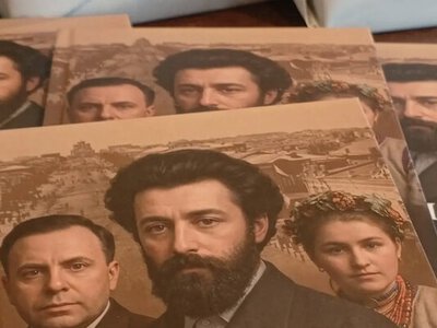 «Світло і тіні Маріуполя»: в Україні видали книгу про історію міста