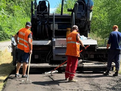 У Запоріжжі ремонтують дороги та внутрішньоквартальні проїзди: де тривають роботи