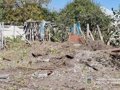 Поліція та СБУ документують наслідки ворожого обстрілу Кременчука (фото)