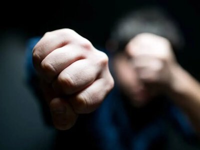 У центрі Варшави поляк-рецидивіст безпідставно напав на 20-річного українця