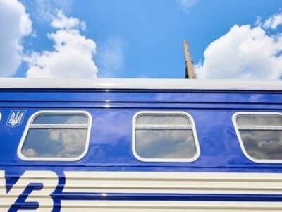 В Укрзалізниці повідомили про масові затримки поїздів, зокрема й через Прикарпаття