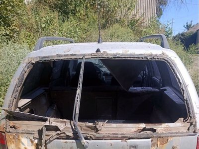 Росіяни продовжують нищити цивільні автівки на Харківщині (фото)