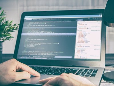 Українців попереджають про фейкові електронні листи нібито від Податкової служби