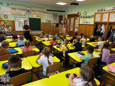Новий навчальний рік на Закарпатті розпочався з важливого уроку: школярам нагадали правила безпеки