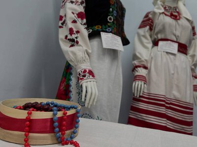 На Рівненщині відкрили майстерню культурної спадщини з колекцією старовинних вишиванок