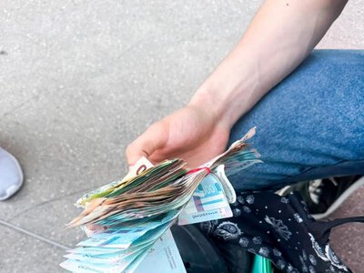 Вкрав у пенсіонера понад 300 тисяч гривень: 18-річний житель Рівного постане перед судом