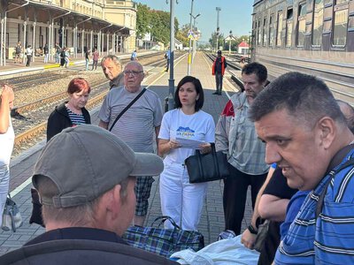 На Прикарпаття евакуаційним потягом прибули 11 людей з Донецької області