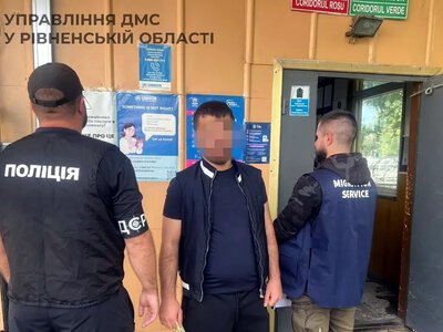 Громадянина Азербайджану примусово видворили на Рівненщині