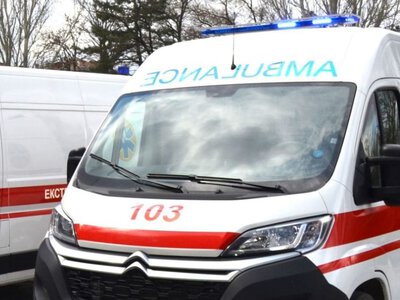 Чоловік зазнав тяжких травм після падіння з вікна в Ужгороді — PMG.ua
