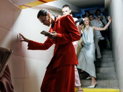 Покази в укриттях та ветерани на подіумі: як у Києві пройшов 59-й Ukrainian Fashion Week SS27