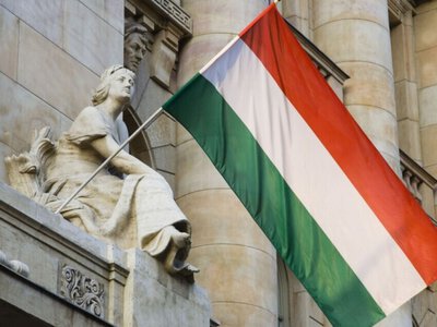 Угорщина програла суд щодо використання заморожених активів рф для України
