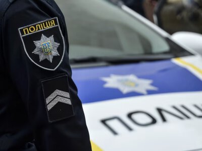 У Рівному шестирічну дівчинку знайшли саму в парку: на матір склали протокол