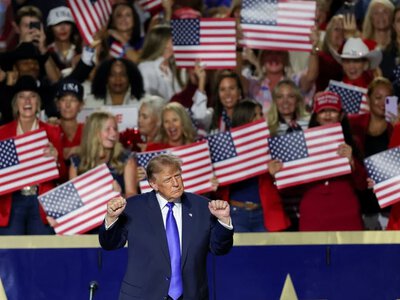 Трамп обіцяє по $5 тис. кожному американцю, якщо вони проголосують за республіканців