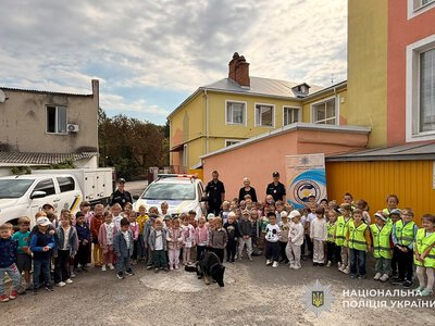 Безпека дітей: поліція провела урок у садку «Пізнайко»