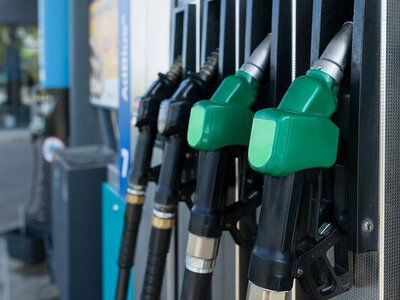 Зростання вартості бензину і дизелю прискорилося, великі мережі переглянули ціни