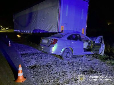 На Звягельщині внаслідок ДТП загинула пасажирка легковика: поліція встановлює обставини події