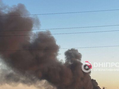 Росіяни знову атакували Дніпро: над містом здійнявся стовп диму