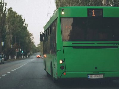 У Миколаєві вимагають перевірити водія маршрутки №1 через поведінку під час посадки пасажирів