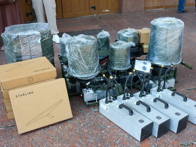 З Франківська захисникам передали дрони, РЕБ, Starlink та НРК