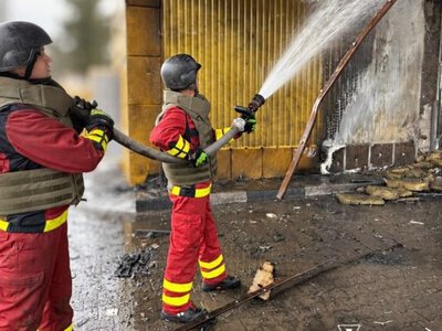 Російські військові вдарили по продуктовому магазину у Звягелі: загинули двоє людей