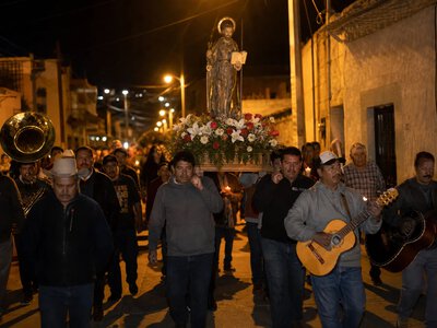 У Мексиці ритуал із кувалдами провели попри заборону