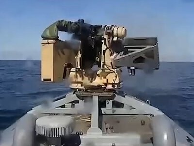 У Чорному морі вперше в історії морський дрон знищив російський безекіпажний катер. ВІДЕО