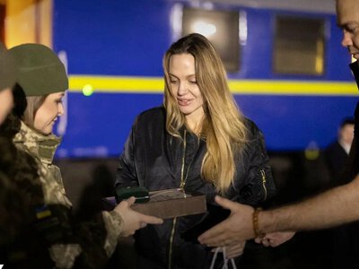 Анджеліна Джолі розповіла, за чий рахунок приїхала до Тернополя