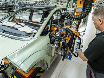 Audi офіційно запустила виробництво нового A2 e-tron (ФОТО)