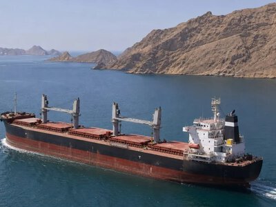 У Туреччині судно в Ормузькій протоці уразив невстановлений боєприпас — UKMTO